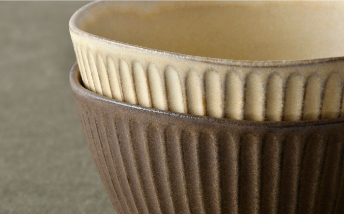 【波佐見焼】しのぎ どんぶり 2点セット 窯変 マット調 ブラウン・ベージュ 丼 陶器 茶碗 【トーエー】 [QC46]