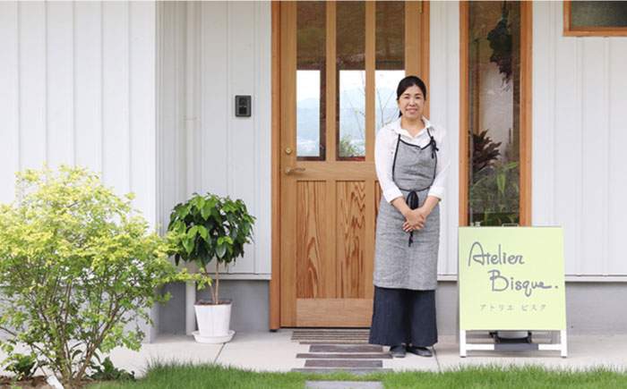 【波佐見焼】白磁 フリル 花瓶【アトリエビスク】 [RD21]