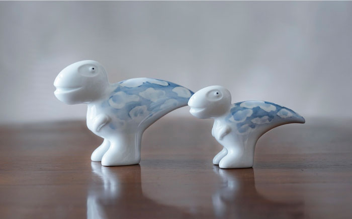 【波佐見焼】恐竜（2足竜）大小 （白釉・つや有り） インテリア 置物【アトリエやま】 [RE16]