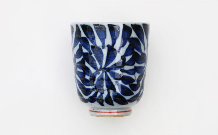 【波佐見焼】染唐草 茶碗 湯呑 ペアセット （睦揃）【協立陶器】 [TC58]