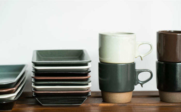 【波佐見焼】KIRITORU IRON マグカップ （グレー×ボルドー）セット 【アイユー】 [UA26]