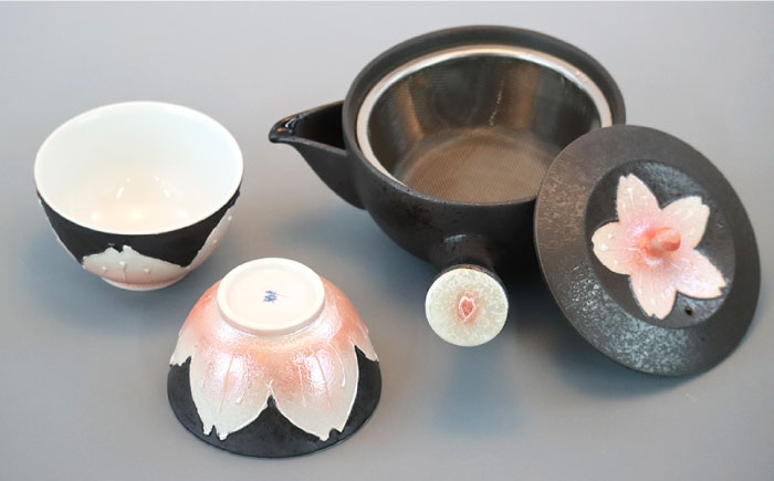 【波佐見焼】ラスター 桜 茶器セット 急須 ティーポット 湯飲み 陶器【岩永製陶】 [ZD22]