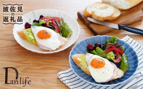 【波佐見焼】花しのぎ ペア 大皿 プレート (白鼠・薄青)【団陶器】 [PB80]