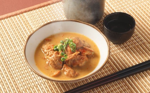 馬ホルモン 味噌煮込み 180g×5個 計900g ホルモン 味付き 馬 馬肉 みそ ミソ 個包装 おつまみ 簡単調理 冷凍 国産 熊本県