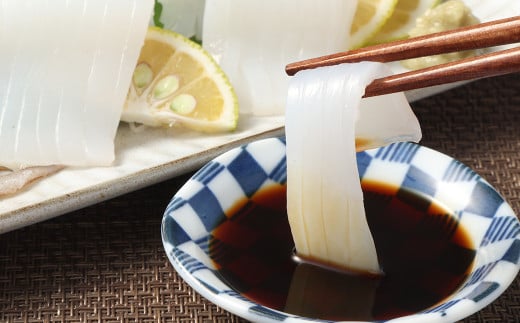 熊本県産冷凍活アオリイカブロック（刺身用） 2枚 合計1杯 天然 イカ いか アオリイカ 刺身 おつまみ 魚介 冷凍 熊本県産