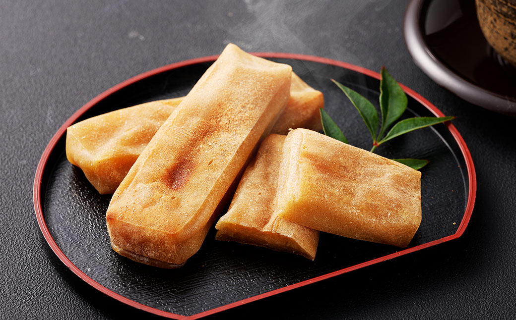 熊本県産のさつまいもが入った熊本県天草の伝統もち「こっぱ餅」 400g×3個 計1,200g ／ 紅はるか さつまいも いも餅 餅 伝統餅 郷土の味 伝統 天草名物 銘菓 素朴 餅菓子 おやつ お菓子 菓子 和菓子 九州 熊本県