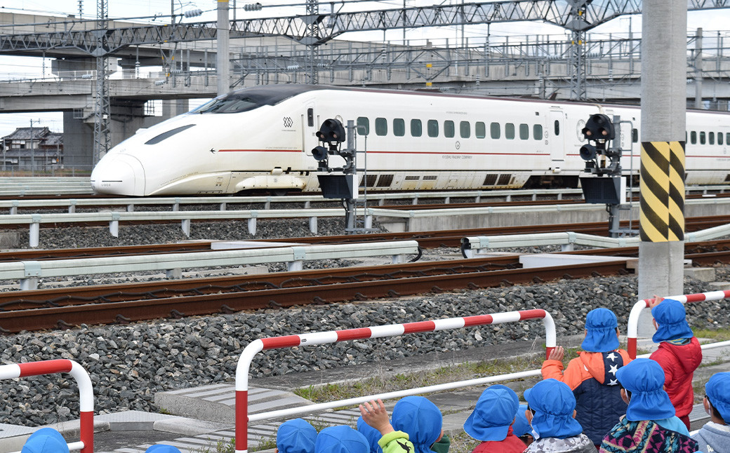 【2023年3月4日開催】新幹線ラッピング体験＆お絵描き 1組 最大5名 新幹線 鉄道 800系 体験型 チケット アクティビティ