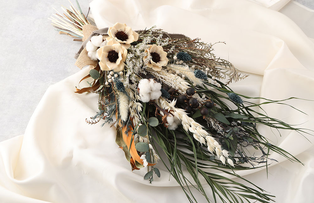 【ブルー系】ドライフラワー スワッグ  Mサイズ 1個 縦65㎝以上×横35㎝以上 花 植物