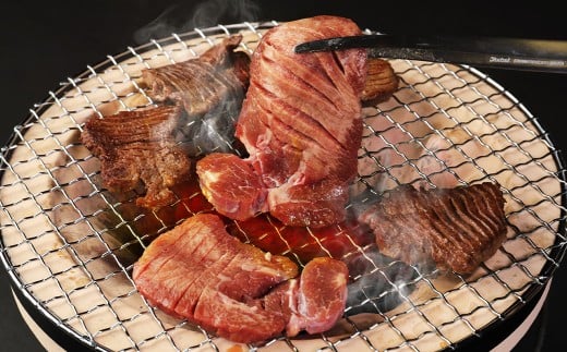 【訳あり】 厚切り牛タン 700g ／ 肉 にく お肉 おにく 牛肉 ぎゅうにく 牛タン 牛たん 厚切り 冷凍