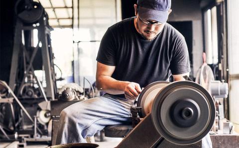 デザインナイフ フルタングナイフ 手打ちナイフ 鍛造ナイフ キャンプ アウトドア スポーツ ナイフ キッチン