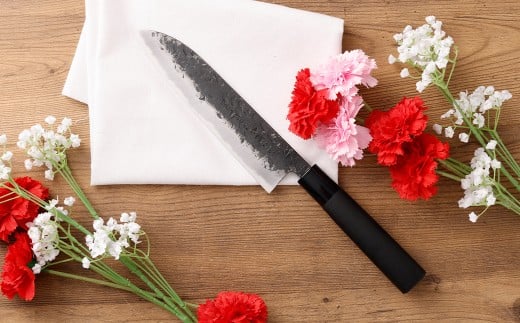 【母の日向け】＜名入れなし＞ お母さんへのプレゼントに！ 選べる感謝のメッセージ入 三徳包丁 お母さん向け ／ 包丁 刃物 調理器具 家庭用包丁 九州 熊本県 人吉市