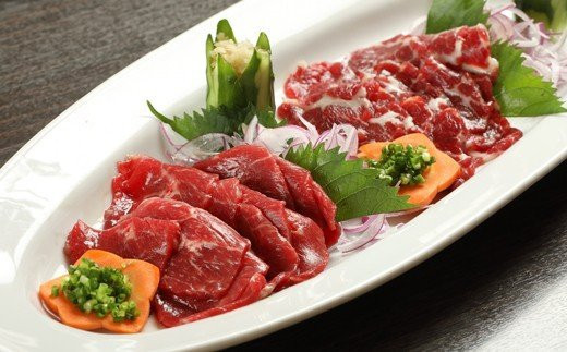 馬刺しセット（赤身・霜降り）【600g】