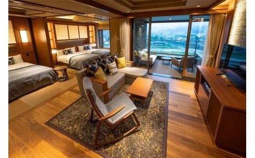 【平日限定】「清流山水花 あゆの里」 スイートルーム ペア宿泊券 1泊2食付 人吉温泉