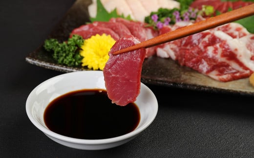 【定期便3か月】 あか牛 サーロイン 肉 1kg(5枚～6枚)、 馬刺し 300g(赤身100g霜降り100gたてがみ100g) 食べ比べ セット