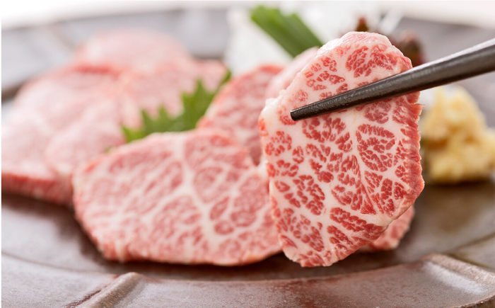 プレミアム三角バラ 馬刺し 約100g【株式会社  利他フーズ】 馬肉 熊本県 特産品 三角バラ 馬刺し  [ZBK002]