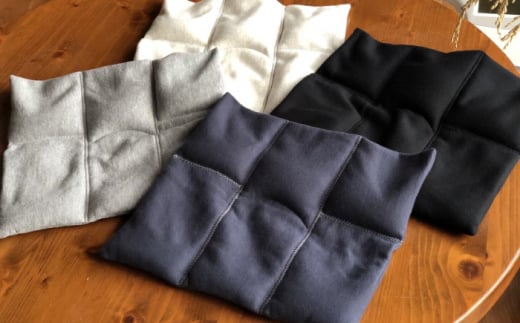 玄米 カイロ YOHEHO 座布団・白【山麓はっち】 [ZBM006]