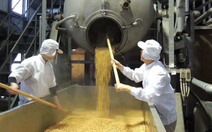 【12回定期便】米味噌 （1kg×2ｐ）【丸亀醤油 株式会社】 [ZAK017]