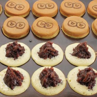 132-1　回転焼き　ひさや（小倉あん12個）