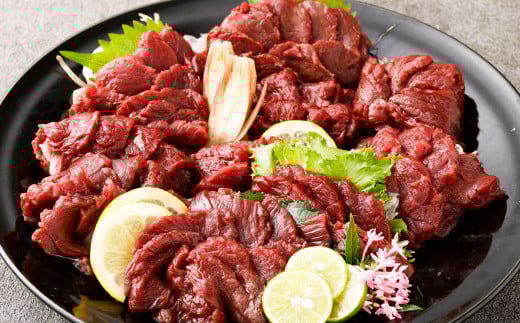 【フジチク】国産 馬刺し 赤身（1kg）