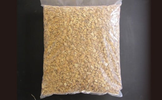 【15個口】庭砂利 天草砂利（5mm～20mm） 約20kg袋入り 合計約300kg 天草石 砂利 じゃり ブラウン 茶色 石 天然石 庭 熊本県 上天草市