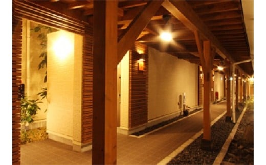 【平日限定】離れ海季で過ごす～極み～伊勢海老・アワビ付き1泊2食　ペア宿泊券