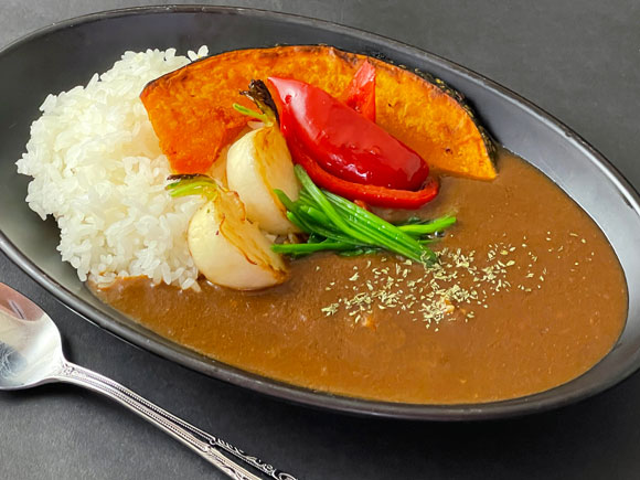 阿蘇神社参道店 ご当地カレーセット （5種8個） レトルトカレー 人気 美味しい 食べ比べ カレー スパイシー レトルト 調理 簡単 熊本 阿蘇