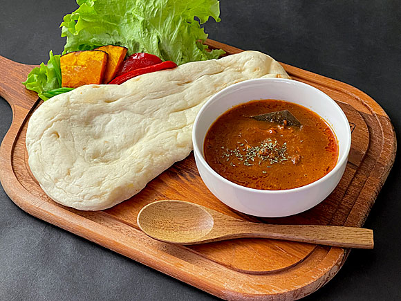 阿蘇神社参道店 ご当地カレーセット （5種8個） レトルトカレー 人気 美味しい 食べ比べ カレー スパイシー レトルト 調理 簡単 熊本 阿蘇