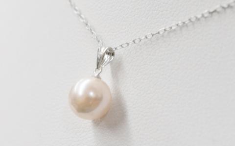S085-380_天草産 8-9mm 花珠級 あこや真珠 一粒 ペンダント ネックレス パール【K14WG】 K14WG