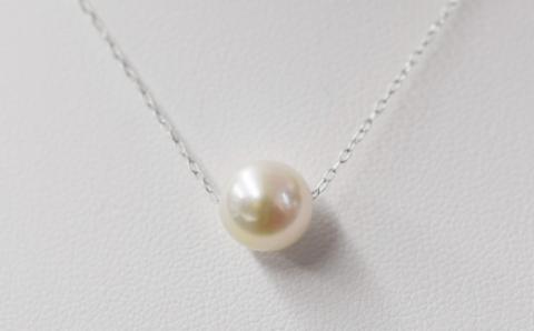 S101-339_天草産 9mm - 9.5mm 花珠級 一粒ペンダント スルー あこや真珠 ネックレス 【Pt850】 Pt850