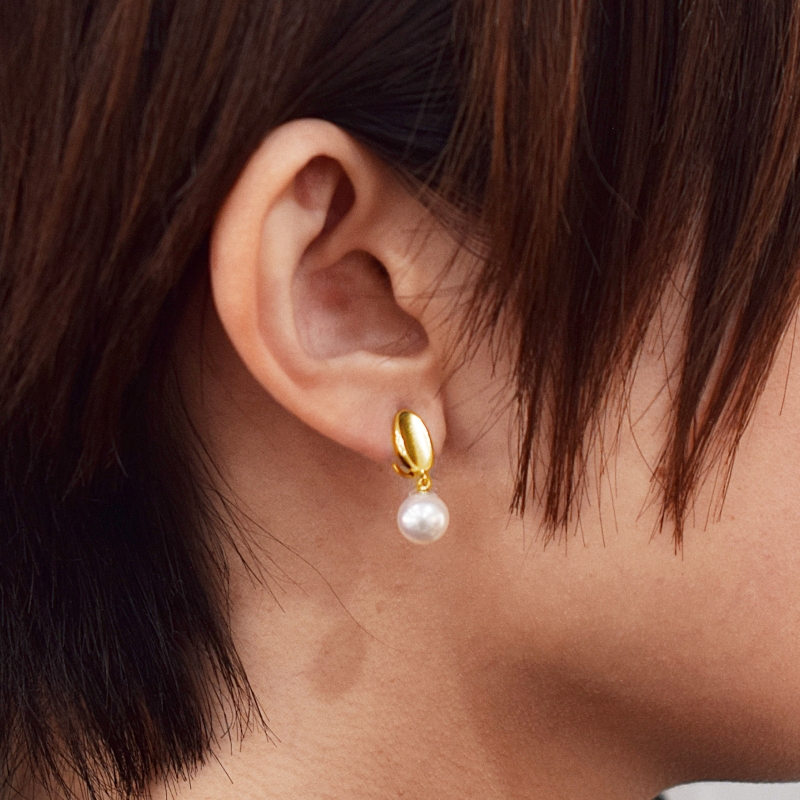 S085-503_あこや真珠 天草 イヤリング 7.5ｍｍ - 8mm ホワイトピンク 真珠 楕円