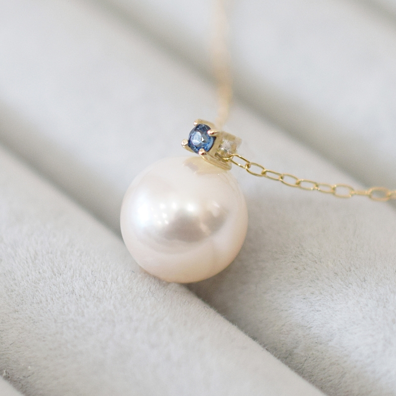 S085-559_あこや真珠 ペンダント ネックレス 8mm - 8.5mm K10 天草 熊本 ホワイトピンク 誕生石 9月 サファイヤ 半貴石 本真珠