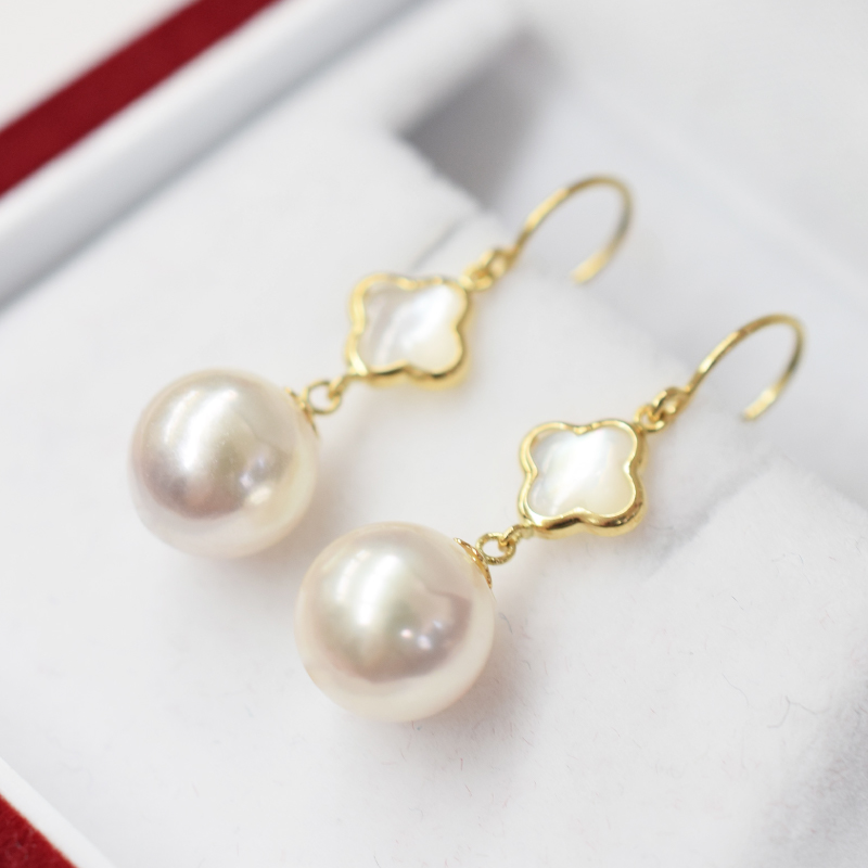 S101-420_あこや真珠 天草 ピアス シェル 8mm - 8.5mm クローバー ホワイトピンク K18 K14 YG WG