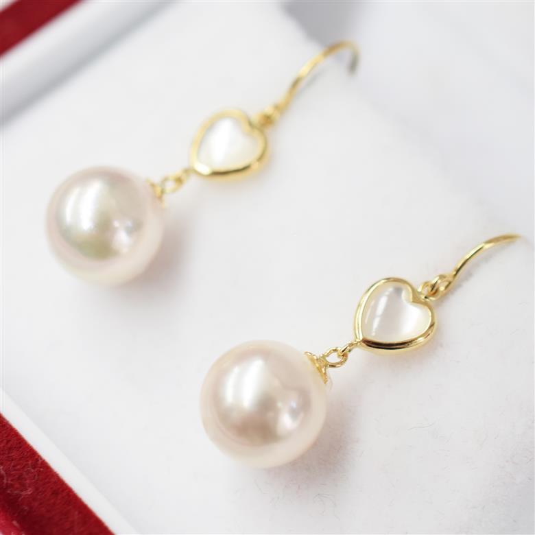 S101-423_あこや真珠 天草 ピアス シェル 8mm - 8.5mm ハート ホワイトピンク K18 K14 YG WG