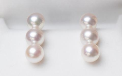 S085-234_あこや真珠 パール 3連 ピンク ピアス 5.5mm ～ 6mm 両耳 ベビー