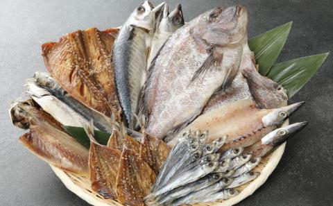 S113-001_まるまのひもの