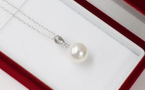 S101-362_天草産 9-9.5mm 花珠級 一粒 ペンダント あこや真珠 ネックレス パール アジャスター【K18WG】 K18WG