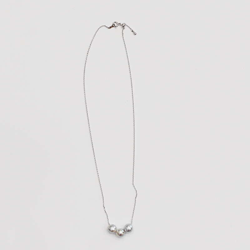 S101-373_あこや真珠 バロックパール 8mm - 9mm 3粒 スルーネックレス ネックレス SV925 シルバー925 あずきチェーン 真珠 ミラーボール【C:なし】 C：ミラーボールなし