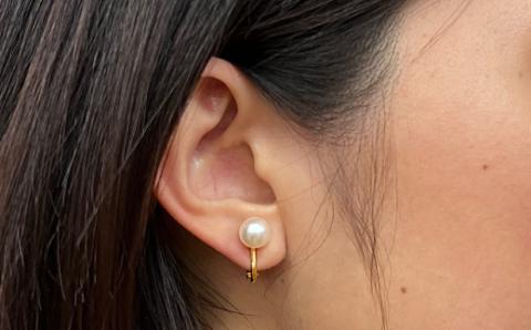 S085-328A_天草産 8mm - 8.5mm あこや真珠 ホワイトピンク 花珠級 イヤリング パールイヤリング K18 K14 【A：シリコン大 K18YG（イエローゴールド）※直結】 A：シリコン大 K18YG（イエローゴールド）※直結