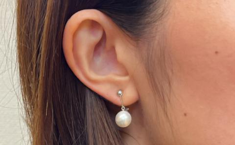 【H：シリコン小 K14WG（ホワイトゴールド）※ブラ】S101-310_天草産 9mm - 9.5mm あこや真珠 ホワイトピンク 花珠級 イヤリング パールイヤリング H：シリコン小 K14WG（ホワイトゴールド）※ブラ