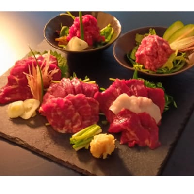 ヒロシのおすすめ!馬刺し5種スライスSE(美里町)【配送不可地域：離島】
