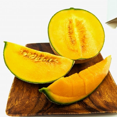 【希少】【数量限定】熊本県 美里町 「恋人メロン」 計2.8kg以上(2玉～3玉) 【上田農園】