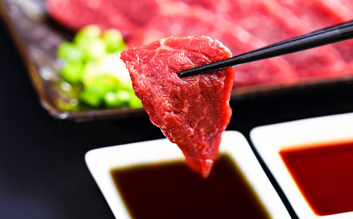 くまモン 馬刺し用しょうゆ 300ml×6本【株式会社山内本店】 [BHAE065]