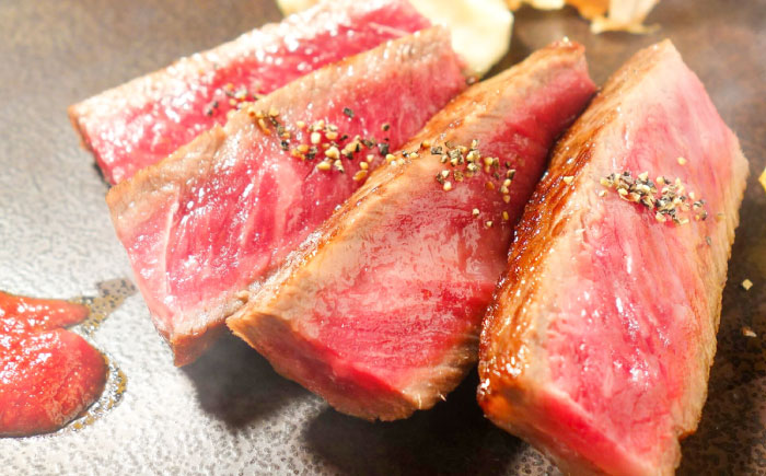 【年内発送は12月18日ご入金分まで！】熊本和牛あか牛ロースステーキ 約200g×2枚【有限会社　三協畜産】 [BHAS002]