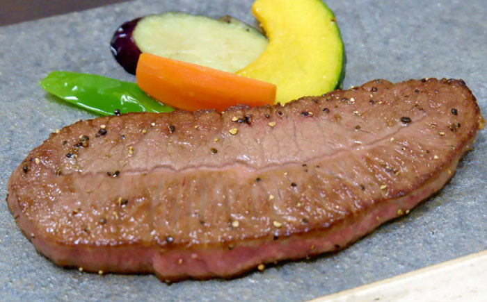 【全12回定期便】【GI認証】くまもとあか牛ミスジステーキ 約120g×3枚 / 菊陽町 あかうし 熊本県 肉 にく niku ブランド 旨み 【有限会社 三協畜産】 [BHAS083]