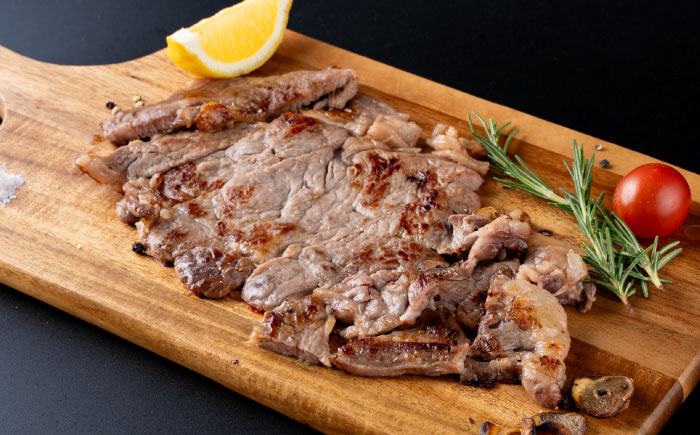 熊本県産  あか牛 ステーキ用ヒレ肉(約600g)、ロース肉(約800g) 計約1.4kg / 牛肉 国産 セット 食べ比べ【合同会社 たべたせいか】 [BHBY003]