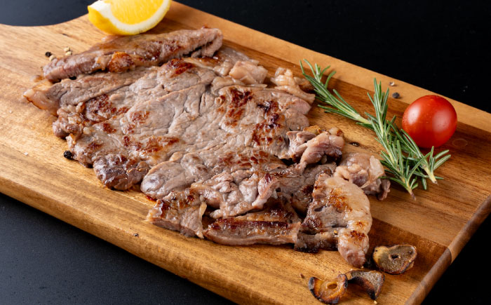 【全6回定期便】熊本県産 あか牛 ステーキ用ヒレ肉(約600g)、ロース肉(約800g) 計約1.4kg / 牛肉 国産 セット 食べ比べ【合同会社 たべたせいか】 [BHBY030]