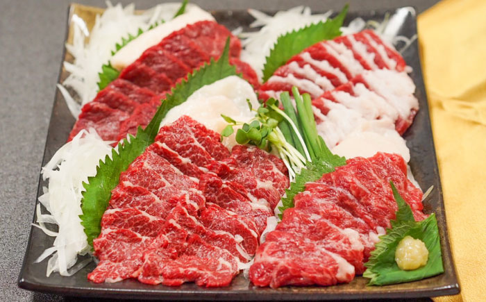 【全3回定期便】純国産馬 馬刺し極上フルセット計約330g(極上霜降り/約70g 特上フタエゴ/約70g 霜降り/約70g タテガミ/約50g 赤身/約70g) / ばさし 馬刺 熊本馬刺し 熊本県 菊陽町【株式会社古閑ファーム】 [BHDF063]