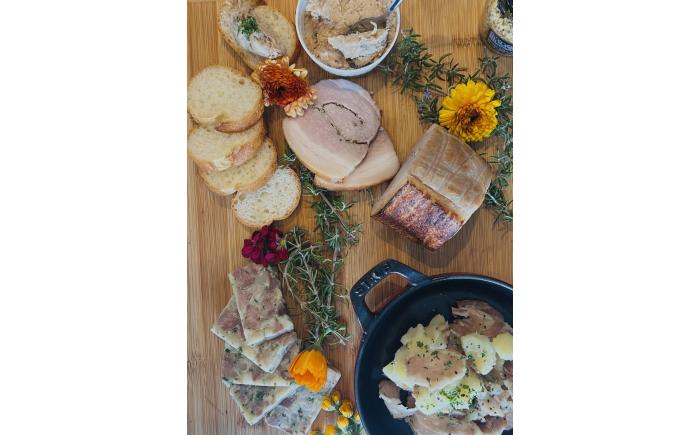 香心ポーク加工品 詰め合わせ A5B2セット(合計7品約1.2kgおまかせ) 豚肉【有限会社コーシン】 [BHAH015]