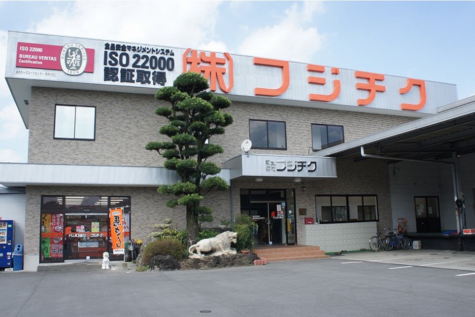 【国産】まな板不要！切れてる馬刺し 120g 国産 まな板不要 切れてる 馬刺し 馬肉 馬 生食用 肉刺し 手軽 ギフト 贈答用 フジチク 熊本 阿蘇 南小国町 送料無料