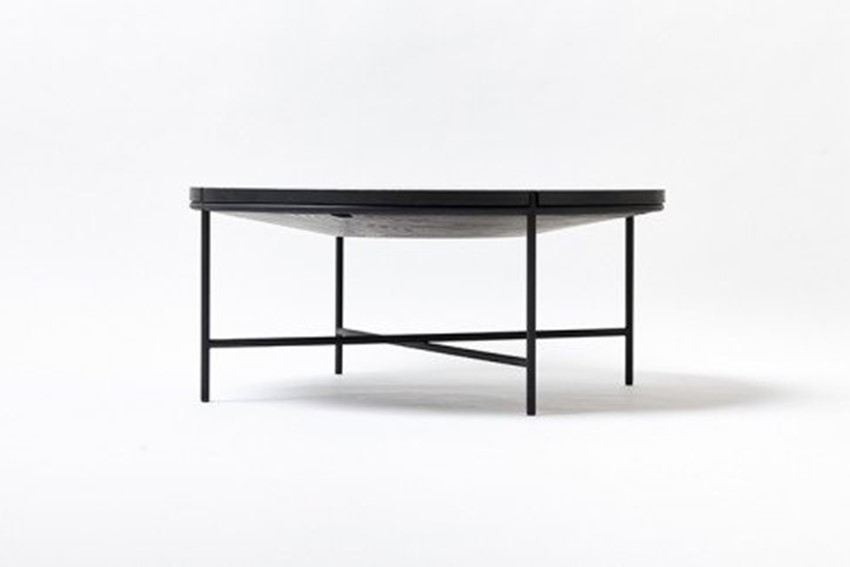 【FIL】コーヒーテーブル -スミ リミテッド- MASS Series 900 Coffee Table -SUMI LIMITED-　小国杉 テーブル ローテーブル 丸テーブル 机 インテリア 家具 木製 無垢材 天然木 炭 黒 おしゃれ リビング ダイニング ギフト Foreque 熊本 阿蘇 南小国町 送料無料